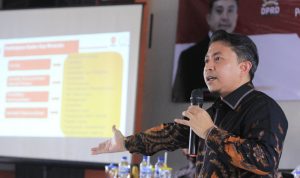 Anggota DPRD Jabar Ridwan Solihin letika menggelar reses
