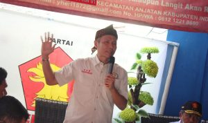 Anggota DPRD Kasan Basari ketika menggelar reses di Kecamatan anjatan Kabupaten Indramayu