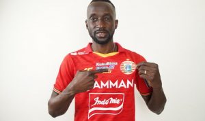 Persija memperkenalkan gelandang barunya, Makan Konate pada Rabu (29/12/2021). Makan, yang direkrut dari klub Liga Super Malaysia, Trengganu FC, akan memperkuat skuad "Macan Kemayoran" mulai putaran kedua Liga 1 Indonesia 2021-2022. (ANTARA/HO/Persija)