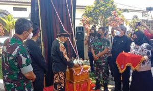 Plt. Wali Kota Cimahi Ngatiyana resmikan Masmil Poncol sebagai cagar budaya destinasi wisata militer, di Masmil Poncol, Kamis (2/12). (Intan Aida/Jabar Ekspres)