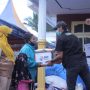 BRI menyalurkan bantuan pangan dengan mengguniakan kendaraan evakuasi yang disedakan bank BRI