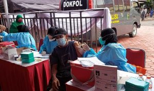 Setengah Lebih Populasi Penduduk RI Telah Divaksin Covid-19