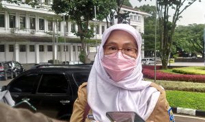 Kepala Dinkes Kota Bandung, Ahyani Raksanagara, menanggapi kasus Omicron. Foto: Yuga Hassani.