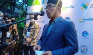 Kang Emil Ingin Masyarakat Jabar Maju Lewat Literasi Digital PAN terus mengamati Ridwan Kamil untuk diusung menjadi calon presiden.