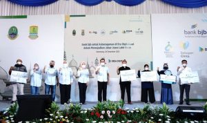 Dukung Peningkatan Ekonomi Desa, Bank bjb Luncurkan Sejumlah Program Digital di Karawang