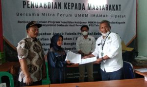 Tim PKM Unjani Gandeng Forum UMKM Imamah, Terapkan Sistem Pendinginan Efektif dan Ramah Lingkungan Bagi Produksi Perbengkelan