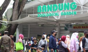 Dok. Ramai pengunjung objek wisata di salah satu wisata Kota Bandung. Foto: Sandi Anugrah.