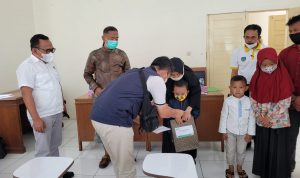 DPMD Jabar Salurkan Bantuan untuk Peduli Anak Yatim DPMD Jabar Salurkan Bantuan untuk Peduli Anak Yatim
