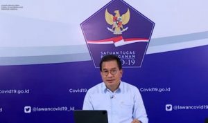 Tangkapan layar Juru Bicara Satgas Penanganan COVID-19 Prof Wiku Adisasmito dalam konferensi pers yang diikuti secara daring di Jakarta, Kamis (9/12/2021). (ANTARA/ Zubi Mahrofi)