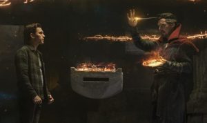 Tom Holland sebagai Peter Parker/Spider-Man dan Benedict Cumberbatch sebagai Stephen Strange/Doctor Strange dalam "Spider-Man: No Way Home" (2021). (Sony, Marvel)