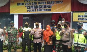 Jajaran Polres Sumedang bersama Forkominda meninjau Pos Pengamanan Nataru