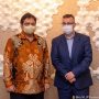 Menteri Koordinator Bidang Perekonomian Airlangga Hartarto bersama Wakil Meneteri Luar Negeri Republik Ceko Y.M Martin Tlapa