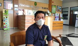 Panitera Muda bagian Hukum Pengadilan Agama Kelas 1A Garut, Fitra Vatria Nugraha ketika menjelaskan kasus perceraian dan jumlah Janda dan duda di Kabupten Garut