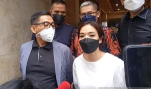 Aktris Gisella Anastasia alias Gisel kembali diperiksa penyidik Polda Metro Jaya, Jumat (10/12). ANTARA/Fianda Sjofjan Rassat