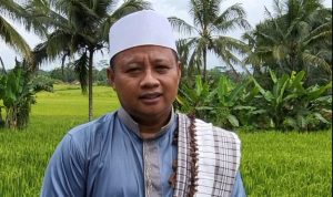 Wagub Jabar Tegaskan Kasus Oknum Guru HW Bukan Terjadi di Pondok Pesantren, Tetapi di Boarding School Wakil Gubernur Jabar Uu Ruzhanul Ulum ketika menjelaskan fungsi dan tujuan Pondok Pesantren