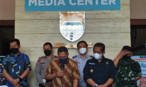 Pemerintah Kota (Pemkot) Bandung resmi memutuskan kebijakan PPKM level 3, Jumat (3/12). (Foto: Sandi Nugraha/Jabar Ekspres).