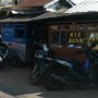 Lingkungan Pasar Parakanmuncang, Kecamatan Cimanggung, Kabupaten Sumedang kerap timbulkan sampah hingga menggunung serta keluarkan aroma busuk. (Jabar Ekspres)