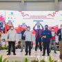 Kemenkop UKM) bagikan Nomor Induk Berusaha (NIB) bagi para pelaku Usaha Mikro Kecil dan Menengah (UMKM) Kabupaten Bandung di Kawasan Sarana Olahraga (SOR) Jalak Harupat, Kutawaringin, Senin (13/12).