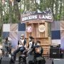 Suasana ajang festival untuk komunitas sepeda motor Honda Honda Bikers Land di Pine Hill, Cibodas (19/12) dengan tetap menerapkan protokol kesehatan yang berlaku. 