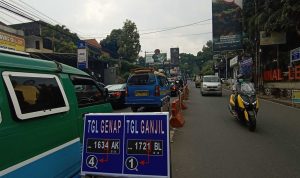 Arsip: Ganjil genap di depan terminal Ledeng. (Foto: Sandi Nugraha/Jabar Ekspres)