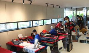Kegiatan donor darah yang digelar Komunitas Sobat Donor bersama sejumlah komunitas lainnya.