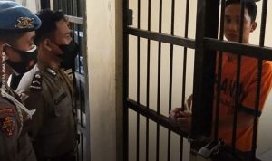 Tersangka dengan nama lengkap Randy Bagus Hari Sasongko itu kini sudah ditahan di rutan Polda Jatim.