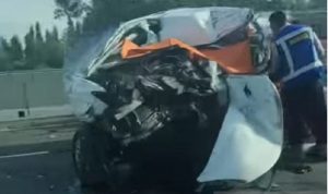 Kecelakaan di km 54 jalan Tol Jakarta-Cikampek. (ANTARA/Tangkap Layar Video Instagram Info Karawang)