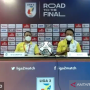 Menteri Pemuda dan Olahraga (Menpora) Zainudin Amali (kanan) didampingi Ketua Umum PSSI Mochamad Iriawan (kiri) berbicara pada sesi konferensi sesusai pertandingan babak 8 besar Liga 2 di Stadion Pakansari, Bogor, Rabu (15/12/2021). (ANTARA/Aldi Sultan)