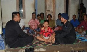 Bocah 9 tahun yang dinyatakan hilang selama 17 bulan lalu, kini sudah berkumpul lagi ditengah-tengah keluarganya. Foto: Antara/Humas Polres Lombok tengah