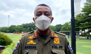 Kasatpol PP Kota Bandung, Rasdian Setiadi. Selasa (18/1).
