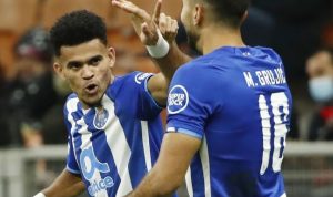 Pemain FC Porto Luis Diaz merayakan gol ke gawang AC Milan dalam laga Liga Champions grup B di San Siro, Milan, Italia, beberapa waktu lalu. (Alessandro Garofalo/Reuters/Antara)
