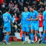 SELEBRASI: Skuad Manchester City merayakan kemenangan. (@ManCity/Twitter)