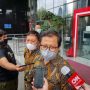 Dosen Universitas Negeri Jakarta (UNJ) Ubedilah Badrun di Gedung KPK, Jakarta, Rabu (26/1). (Muhammad Ridwan/JawaPos.com)