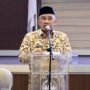 Wali Kota Depok, Mohammad Idris saat memberikan penghargaan untuk perangkat daerah pada Senin (24/1)