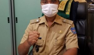Lurah Pangkalan Jati, Tarmuji yang meminta masyarakat bisa melakukan pengolahan sampah dirumah masing-masing. (Diskominfo)