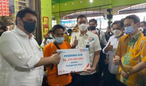 Airlangga Hartarto mengatakan pemerintah Pastikan Harga Minyak Goreng Rp 14.000 Sudah Berlaku Menyeluruh dan terjangkau masyarakat