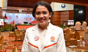 PKS Resmi Lantik Perempuan Non Muslim jadi Anggota Dewan Pakar PKS Resmi Lantik Perempuan Non Muslim jadi Anggota Dewan Pakar