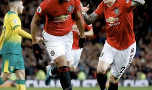 Pemain Manchester United, Anthony Martial (Kanan). (@AnthonyMartial/Twitter)