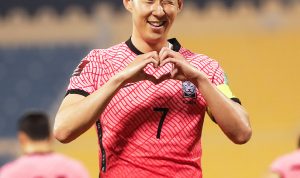 Iran dan Korea Selatan, Rebutan Tiket Lolos ke Piala Dunia 2022 Pemain timnas Korea Selatan (Korsel), Son Heung-min berselebrasi, beberapa waktu lalu. Seperti Korsel, Iran pun mengincar tiket lolos Piala Dunia 2022. (@TheKFA/Twitter)