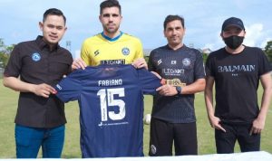 Sandi Sute digaet Arema FC dengan status pinjaman (Twitter @AremafcOfficial)