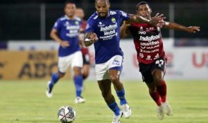Persib Bandung vs Borneo FC: 3 Poin Harga Mati, Sib! Striker Persib Bandung asal Brasil David da Silva saat beraksi menghadapi Bali United dalam lanjutan Liga 1 2021-2022. (Haritsah Almudatsir/Jawa Pos)
