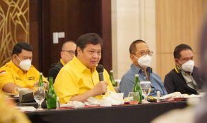 Ketua DPP Partai Golkar airlangga Hartarto ketika melakukan konsolidasi Partai di Semarang