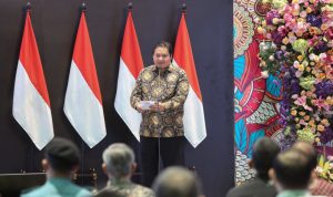 Menko Airlangga Hartarto ketika menghadiri pembukaan bursa saham di tahun 2022