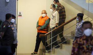 Komisi Pemberantasan Korupsi (KPK) mengungkapkan cara Wali Kota Bekasi Rahmat Effendi meraup keuntungan dari hasil suap.
