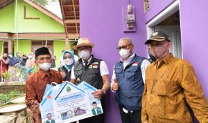 Ridwan Kamil Sebut 3.475 Rutilahu di Kuningan Selesai Direnovasi Ridwan Kamil Sebut 3.475 Rutilahu di Kuningan Selesai Direnovasi dan program renovasi ini akan terus dilanjutkan untuk seluruh KabupatenKota