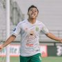 Pemain Persebaya Surabaya, Samsul Arif. (@officialpersebaya/instagram)