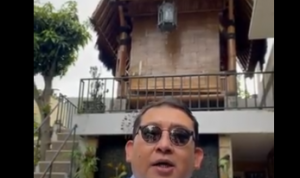 TANGKAPAN LAYAR: Fadli Zon menyanyikan lagu berbahasa sunda Ayang-ayang Gung. (@fadlizon/twitter)