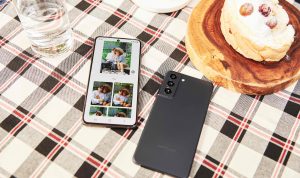 Streaming Drama Favorit dengan Galaxy S21 FE 5G Sambil Nongkrong Bikin Hari Tambah Epic
