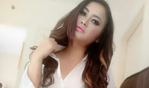 Velline Chu Pedangdut dengan julukan Si Ratu Begal