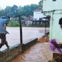 Situasi banjir yang terjadi di Desa Cileles.
